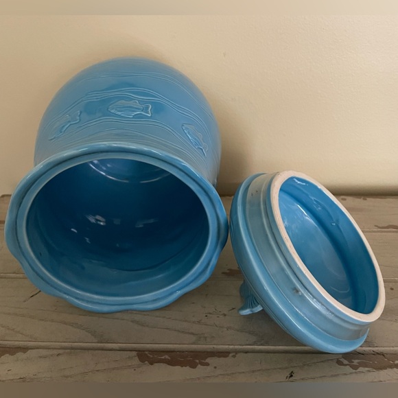 Young's Heartfelt Kitchen Creations Blue Fish Cookie Jar - Picture 5 of 9